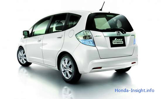 гибрид Honda Jazz Hybrid обзор
