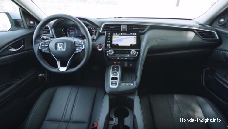 фото салона Honda Insight 3