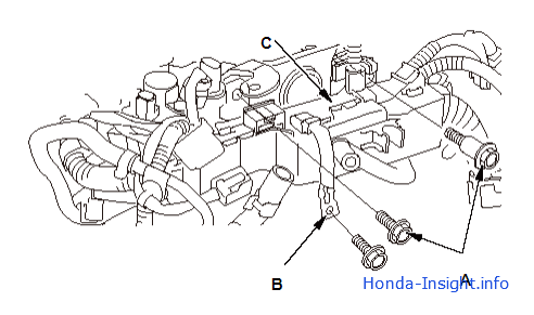 Снятие и установка выходного патрубка охлаждающей жидкости Honda Insight