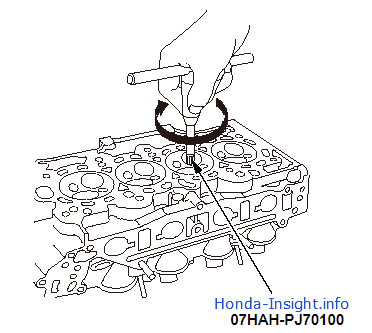 Замена направляющей клапана головки блока цилиндров Honda Insight
